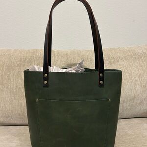 Portland Leather Goods Medium Classic Tote